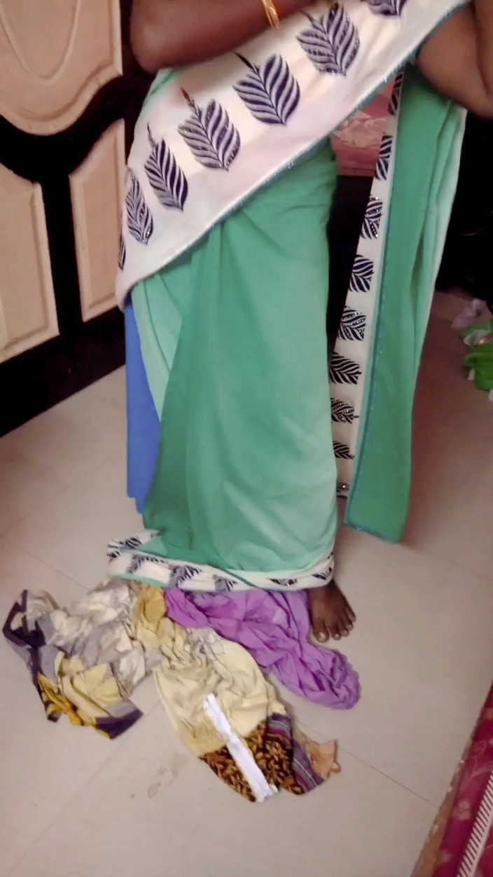 RenuRaj: Bini desi Tamil Renu Wet Bogel Tuala Tuala Kering &amp; Usikan...