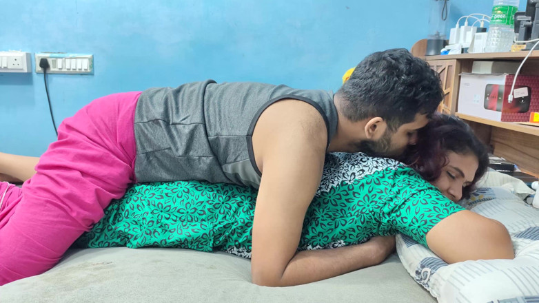 Vaigavarun45: Mallu Hot Wife Ass Kiss Romance by Husband