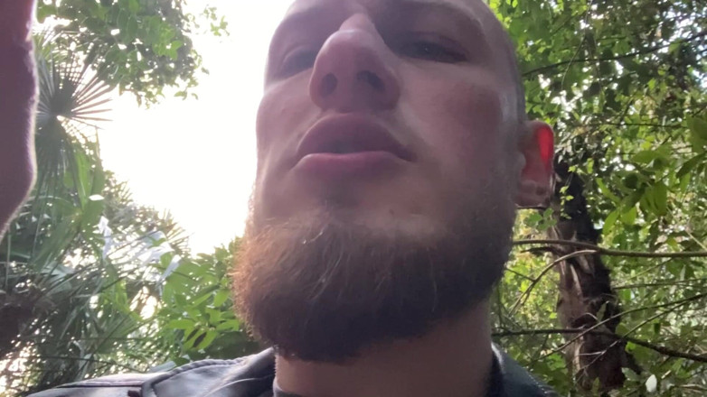 Hunky time: Leather Alpha Smoker - Benutzen Sie Aschenbecher