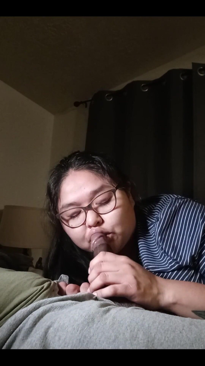DeesDeepThroat: Samma video. Inga nedskärningar. Endast telefonversion