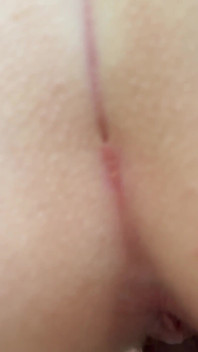 Real casero de mi joven coño milf goteando semen de enorme bbc mientras mi marido escucha