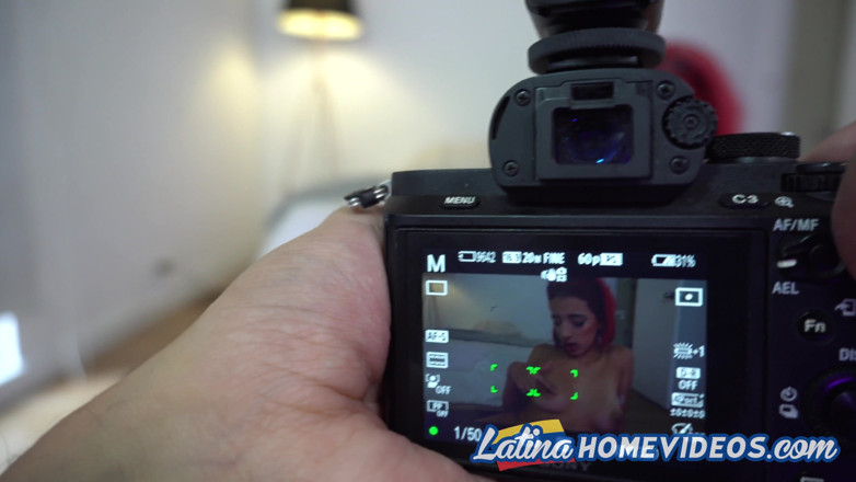 Latina Home Videos: Video melancap teman wanita Latina