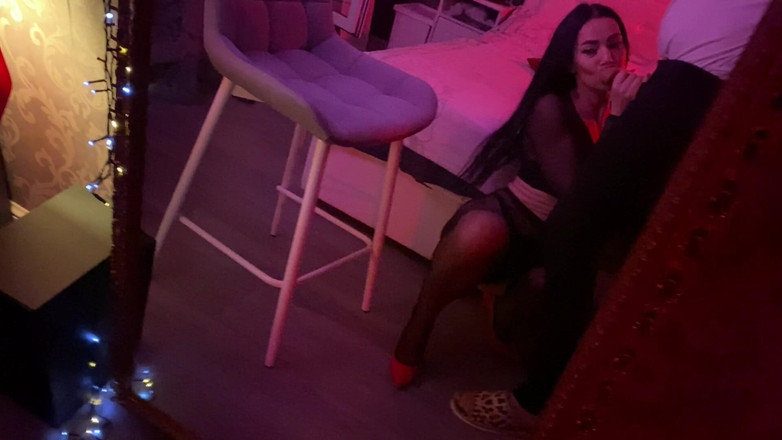 Slowly Tease: #016 (full) Sweet Girl with a Round Ass Gives It Doggy...