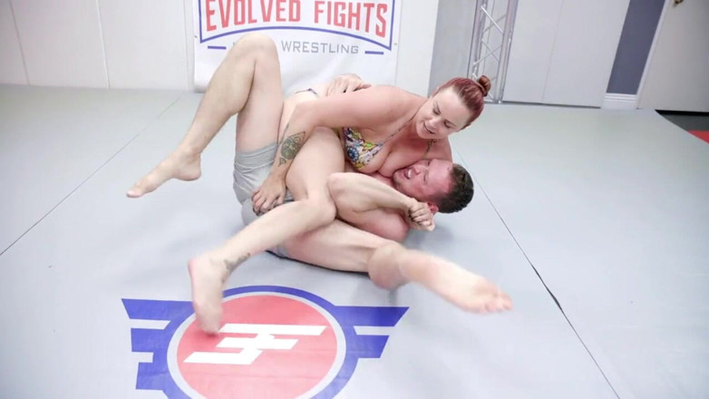 Evolved Fights: ベラロッシ対ピアースパリ