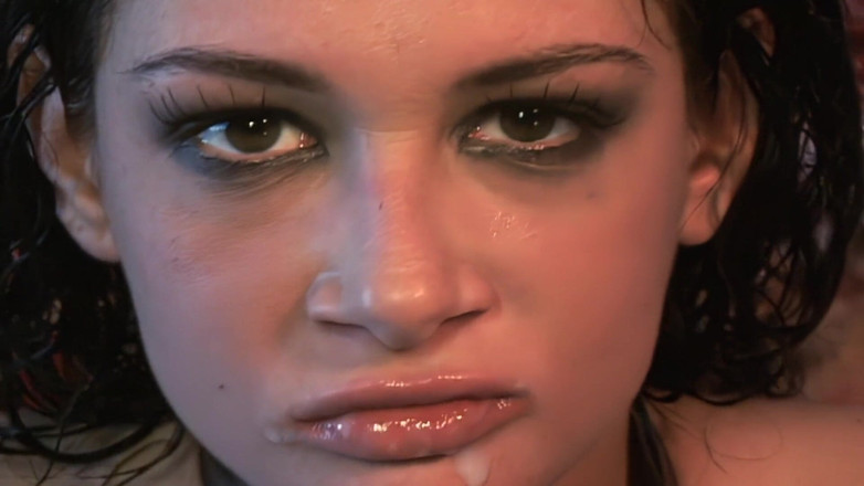 Hefburg: Latex slut got dominated and ass fucked!