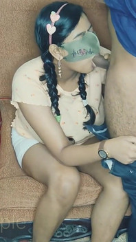 Přítel nevlastního otce dnes hrál novou hru se mnou, to je poprvé, co jsem hrál Takovou hru, opravdu jsem si ji užil.