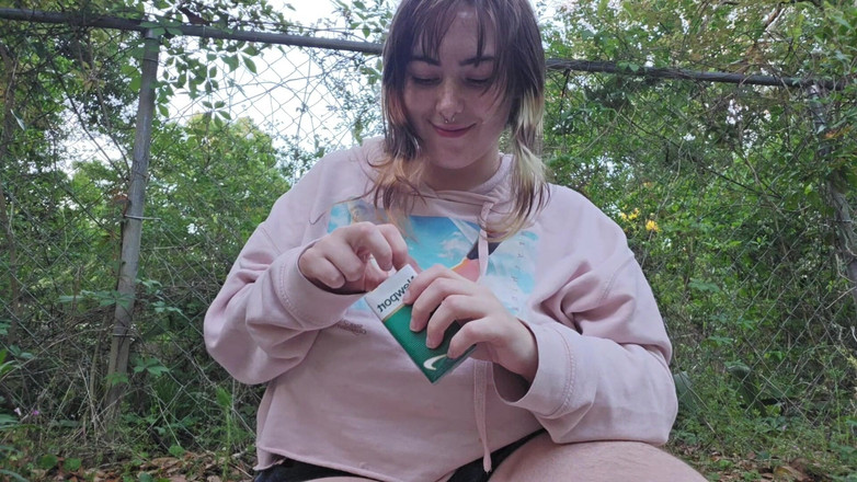 Mushroombitchx: Fumer et taquiner mes voisins