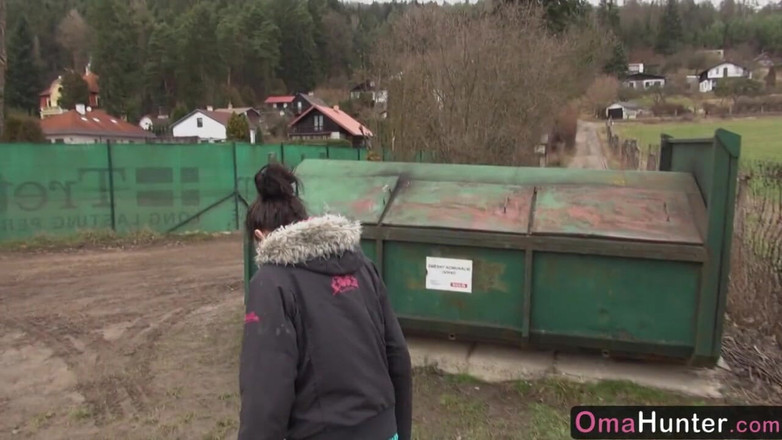 Old Nanny: Sasha Našla starší ženu na internetu k šukání