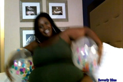 Beverly Blue: Beverly dan Belon Confetti