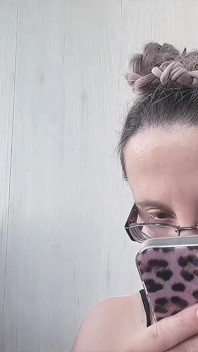 今晚你穿 - 因为娘娘腔不像男人一样撒尿