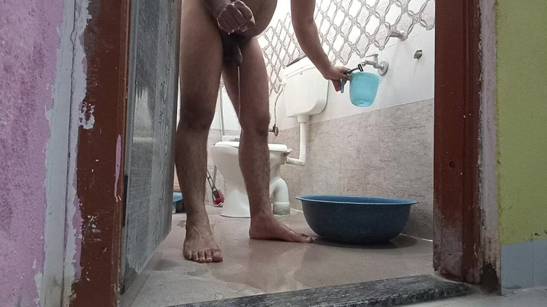 LovedSunsine1990: Przyjaciele, kiedy tańczę nago, trzymam te ręce