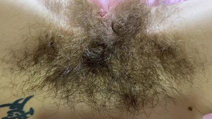 Cuteblonde666: Hairy pussy big clit closeup