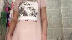 Masturbation of My Wet Pussy in the Bathroom Oh Yes Masturbate with Me