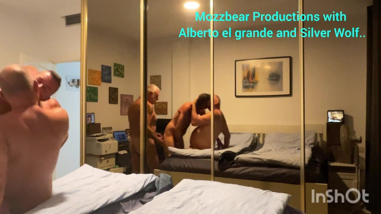 Mozzbear: Hot Threesome with 2 Stepdaddies