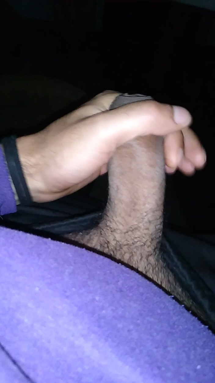 AlexAlejandro13: Niște masturbări cu pulă mare