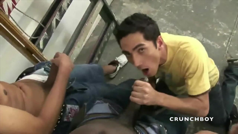 Raw French Bad boys: Gangbang yang menakjubkan dengan zakar hitam XXL