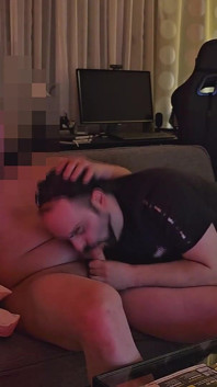 Str8 친구 친구와 다시 놀고 있어