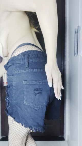 Grey_videos: Seducție în ciorapi