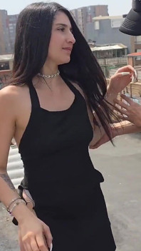 Alissa Laurex é fodida pelo ladrão que ia roubá-la