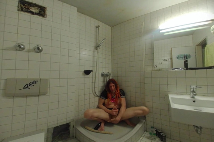 Perception of Depth - Jasmine_Dlight but VR: Jasmine_dlight - Deep Double Dildo in the Shower Vr180