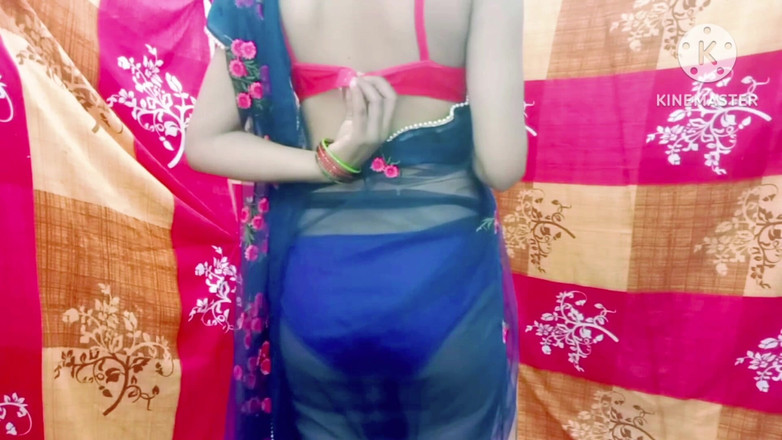 Ankurpriya000: Cambia i vestiti di stapcist visto in Vestiti