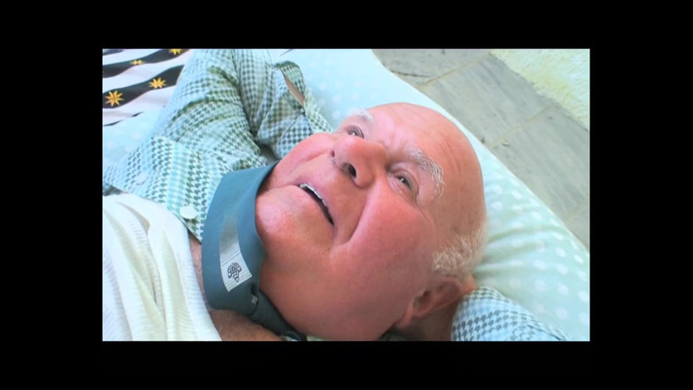 My Dirty Family: La jeune blonde préfère une bite mature !