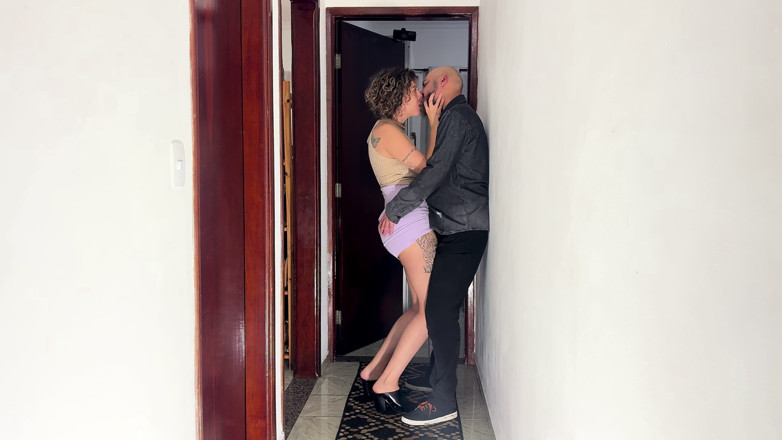 Gabi SweetCouplesStories: Hooking up with Deep Kissing and Cowgirl-style Sex