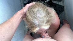 LoveHomePorn: Dijemput untuk kopi, terkejut dengan blowjob jiran panas