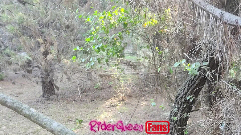 Riderqueen BBW Step Mom Latina Ebony: Riderqueen Alone, Venkovní, Videa pro Fanoušky