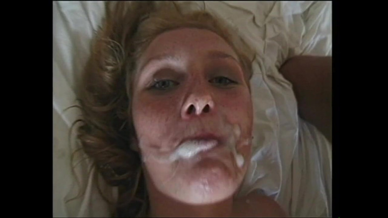 MMV films - The Original: Schönes teen mit kleinen titten, arsch von zwei monsterschwänzen gefickt...