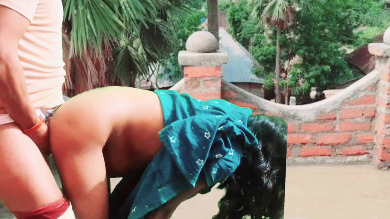 Trilokinath: Boobs Pressing Outdoor