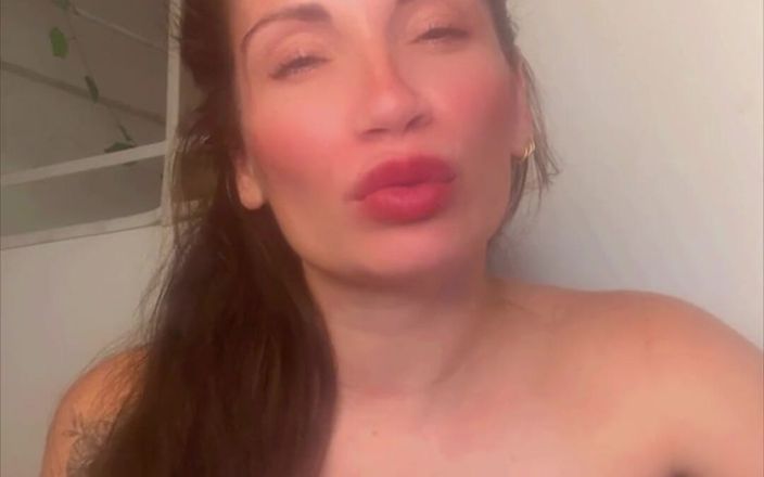 Angel Queen: Instrucțiuni de masturbare Ejaculează pe limba și țâțele mele. Milfangelqueen Argentina