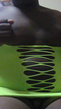 Sâni cu piercing natural