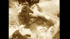 The Unforgettable: Di atas rumput membakar dedaunan