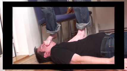 Foot Girls: Beautiful teen tramples slave's face on the floor
