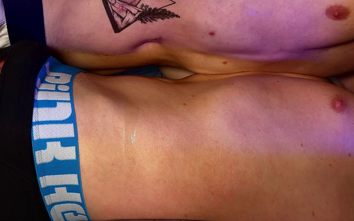 Navel fans: Pár belly hry