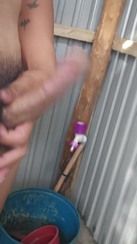 No Sound Jerking Till Cum!
