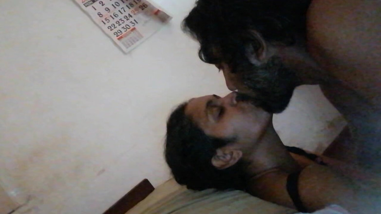 Tina Baby: Škádlení nafouknutých bradavek mé tetičky