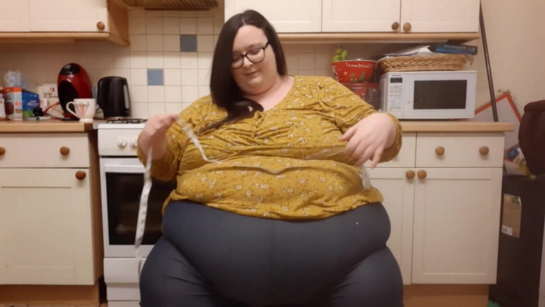 SSBBWLadyBrads: SSBBW sentó mediciones en pulgadas enormes