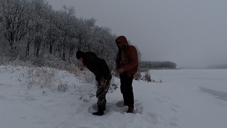 Mya Lane: Beccato 3 Volte a Scopare Fuori