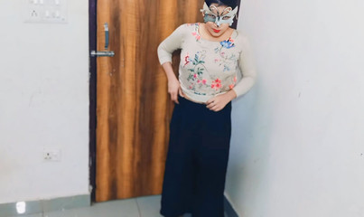 NAASRIN KHAN: Indyjski Seks na pieska Bhabhi