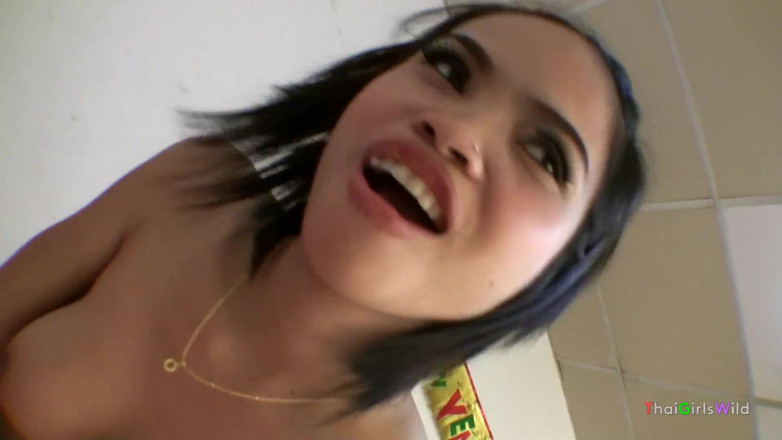 Thai Girls Wild: Dropping warm jizz on a pretty Thai girl's face