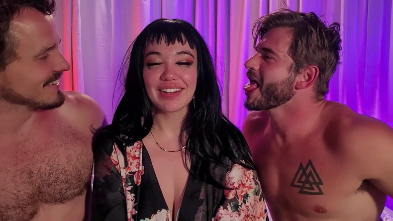 Little Puck: Cum-stuffed Double Dick Down! Double Vag Creampie
