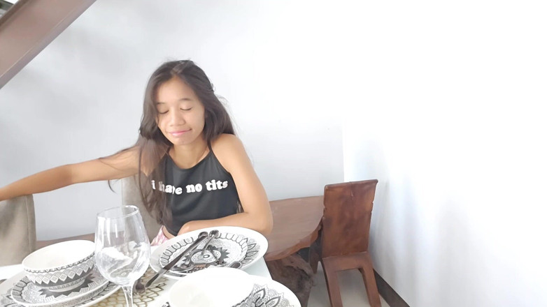 creamberryfairy: Engañando a mi novio con 2 pollas