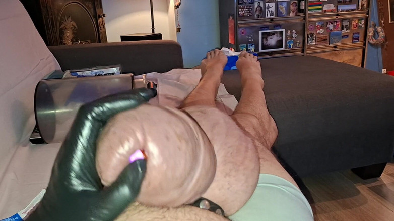 Monster_Meat_: Masturbarea cu vibratorul
