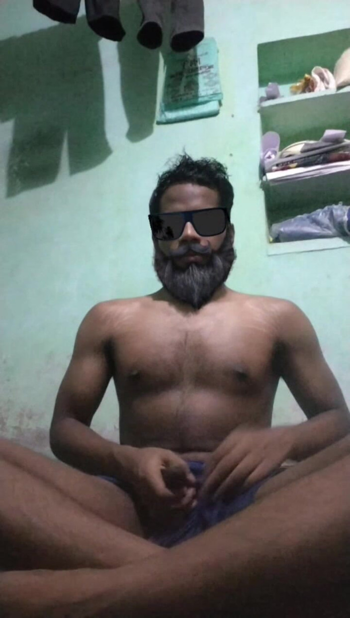 Desi Tits: Desi Man ครั้งแรก