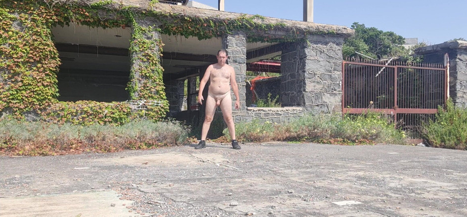 Mirko2589: Nude Boy Near the Sea