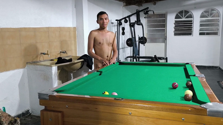 carmonaoficial: Playing with the Newbie Like That
