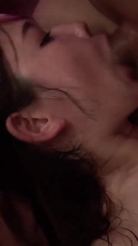 Mon ami a vanté qu’il baise avec sa femme trois fois par semaine, chacune, pour 20 creampies et l’a volée. Chapitre 3