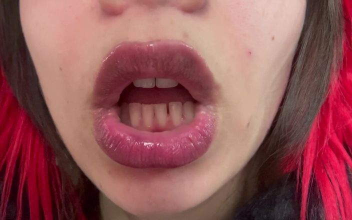 AmayaMori: Şişman suratlı asmr latin yüz fetişi ağız fetişi yapıyorum